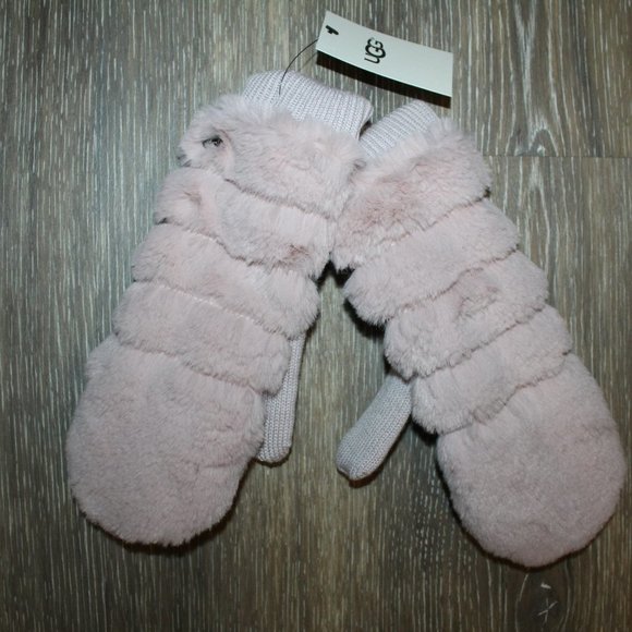 NWT‎ UGG WOMEN'S GIRL'S FUR MITTENS PINK - Picture 1 of 5